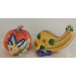 Harvest Gourd Punkin & Squash Salt & Pepper Shakers Ceramic New In It's Box...